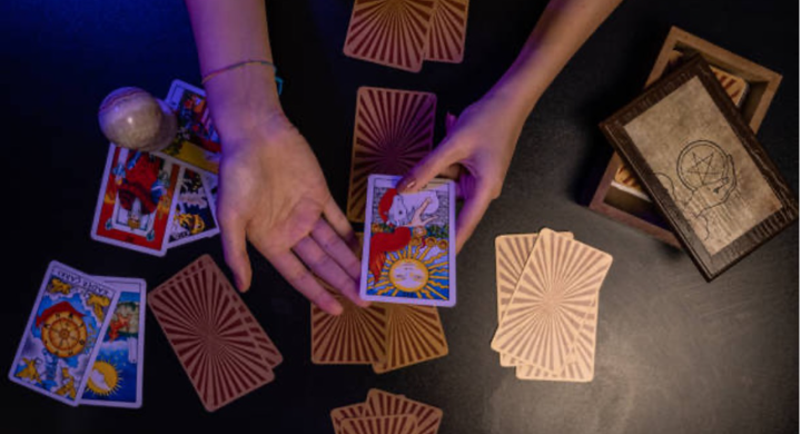 Comment choisir le jeu de tarot qui vous correspond le mieux