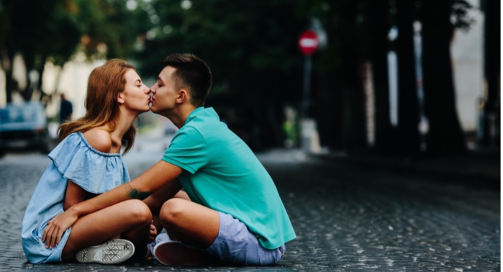 Comprendre les signes d’un amour véritable grâce au Tarot