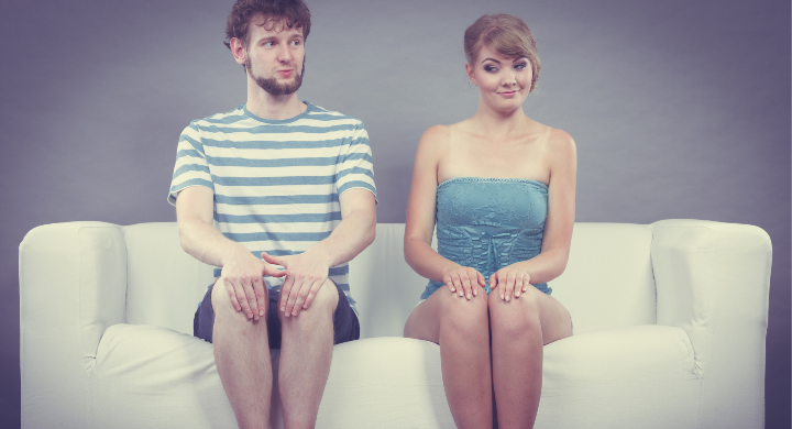 Comment savoir si tu lui plais vraiment ? Les signes qui ne trompent pas