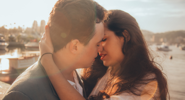 Séduction dans le couple : comment raviver la flamme