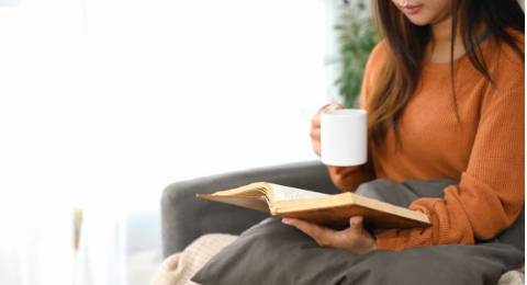 Horoscope et choix de livres : lecture inspirée par le signe