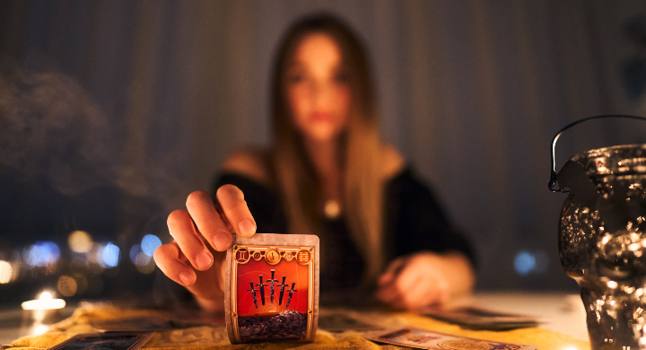 Comment fonctionne une consultation de voyance sentimentale ? Guide complet pour comprendre le déroulement