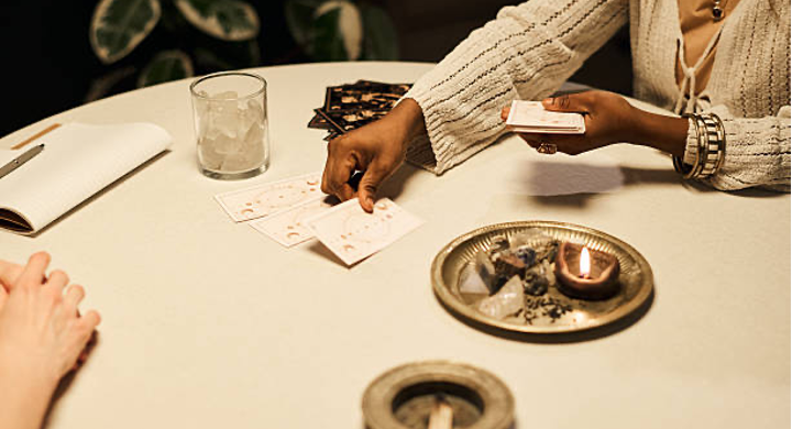 Comment formuler une question efficace pour un tirage de Tarot