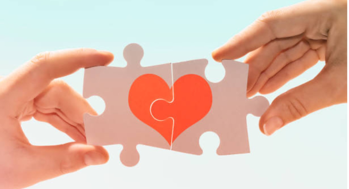 Compatibilité amoureuse : les duos de signes qui résistent à tout